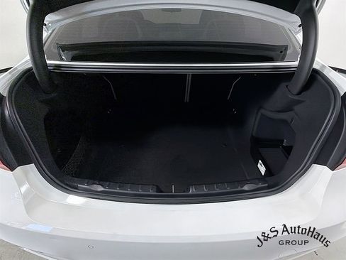 Used 2017 BMW M3 RWD image 32