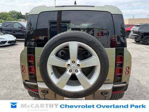 Used 2022 Land Rover Defender 110 X-Dynamic HSE AWD/4WD image 4