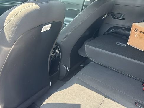Used 2025 Hyundai Kona SEL AWD/4WD image 30