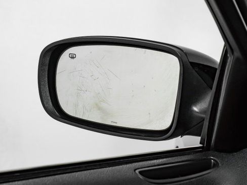 Used 2022 Chrysler 300 Touring w/ Sport Appearance Package image 39