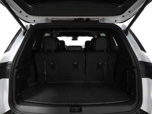 New 2026 Buick Enclave Sport Touring w/ LPO, Floor Liner Package image 13