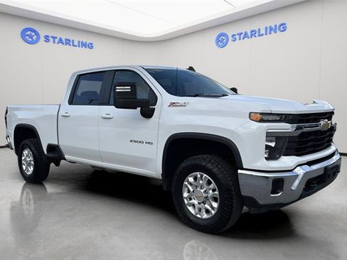 Used 2024 Chevrolet Silverado 2500 LT image 13