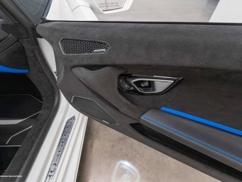 Used 2024 Lamborghini Huracan Tecnica RWD image 30