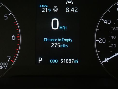 Used 2023 Toyota Corolla LE image 22