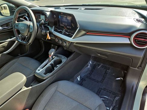 Certified 2024 Chevrolet Trax RS w/ Driver Confidence Package image 27