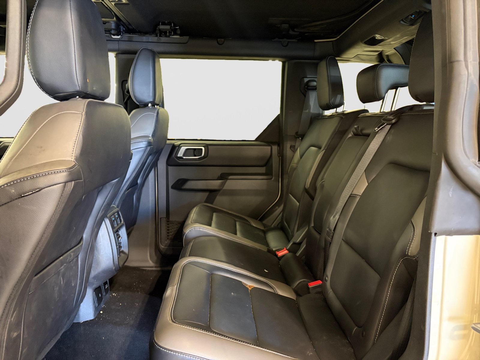 Used 2025 Ford Bronco Outer Banks AWD/4WD image 22