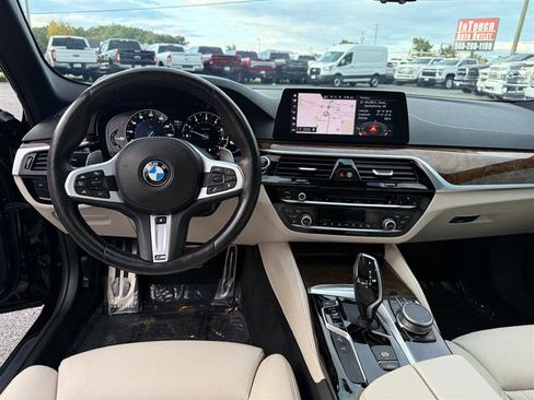 Used 2019 BMW 540i xDrive w/ M Sport Package image 28