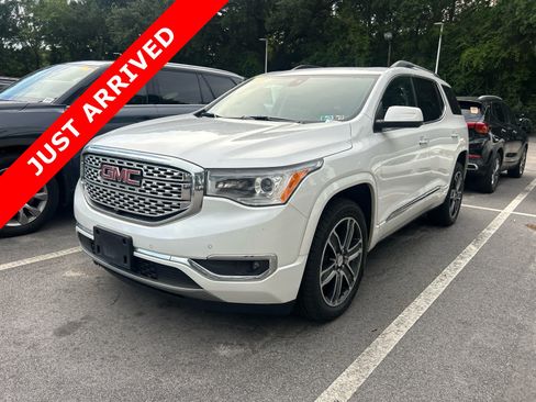 Used 2018 GMC Acadia Denali w/ Technology Package AWD/4WD image 1