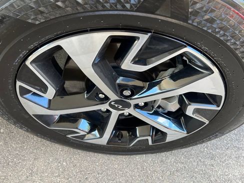 Certified 2024 Kia Sportage EX FWD image 38