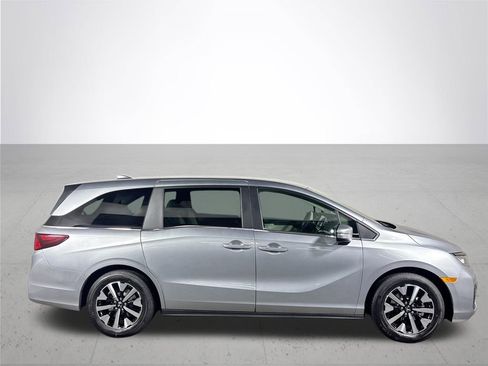 New 2026 Honda Odyssey EX-L image 5