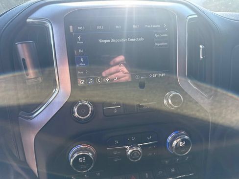 Used 2020 GMC Sierra 1500 SLT RWD image 5