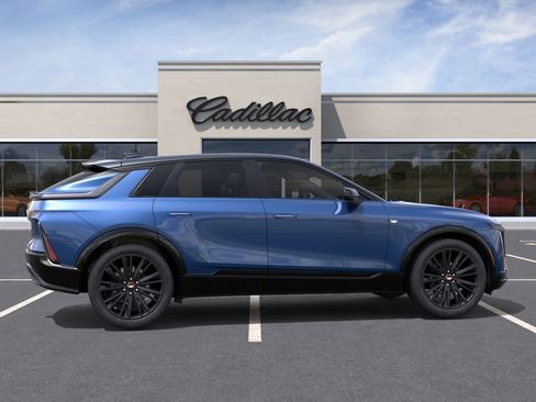 New 2025 Cadillac Lyriq Sport image 5