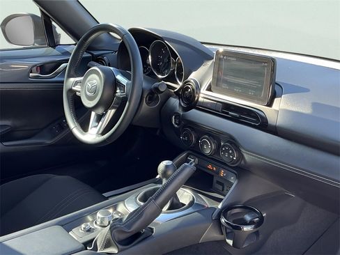 Used 2021 MAZDA MX-5 Miata RF Club image 15