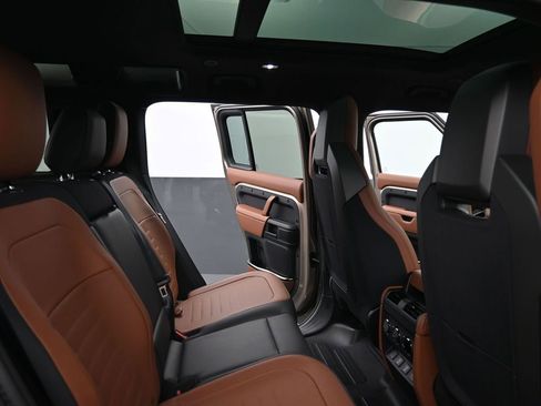 New 2026 Land Rover Defender 110 OCTA AWD/4WD image 14