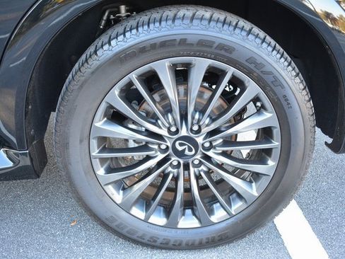 Used 2024 INFINITI QX80 Sensory image 14