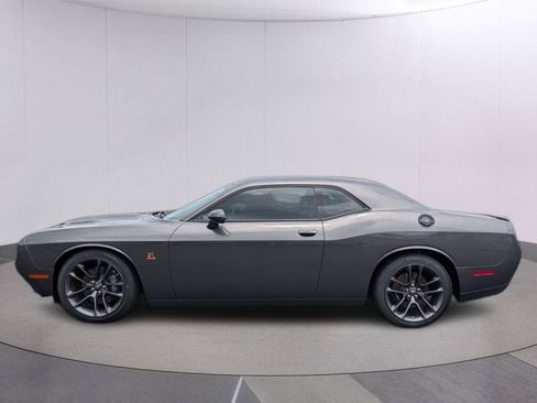 Used 2023 Dodge Challenger R/T Scat Pack RWD image 2