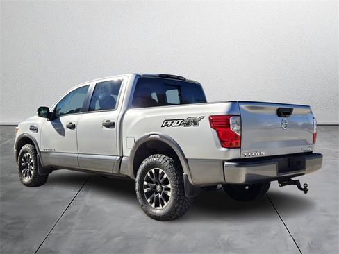 Used 2017 Nissan Titan PRO-4X image 3