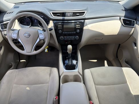 Used 2014 Nissan Rogue S FWD image 9