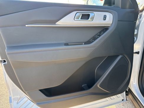 New 2026 Ford Explorer Active image 17