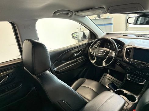 Used 2022 GMC Terrain SLT w/ LPO, Floor Liner Package AWD/4WD image 29