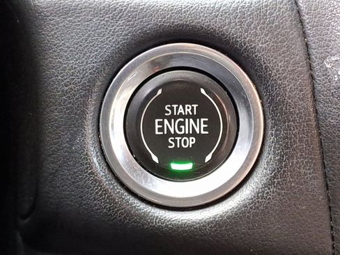 Used 2021 Chevrolet Tahoe LT w/ LT Signature Package image 22