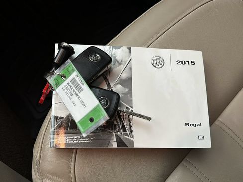 Used 2015 Buick Regal AWD image 32