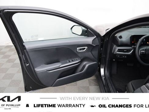 New 2026 Kia K4 FWD image 9