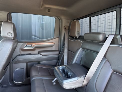 Used 2022 GMC Sierra 1500 Denali w/ Denali Reserve Package image 28