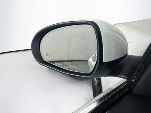 Used 2023 Mercedes-Benz C 300 Sedan image 16