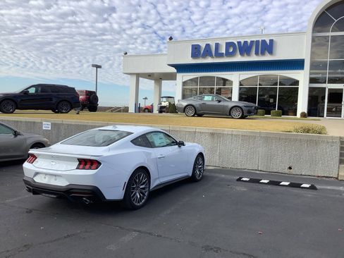 New 2026 Ford Mustang Premium image 7