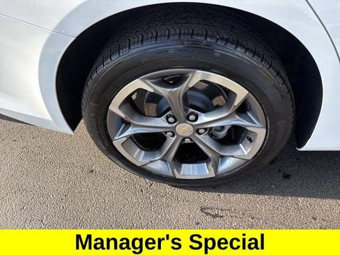 Used 2024 Chevrolet Malibu LT image 43