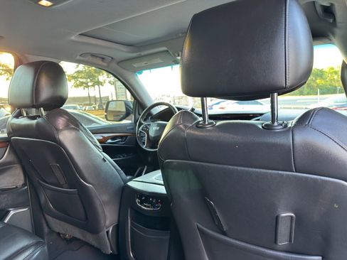 Used 2019 Cadillac Escalade ESV Luxury image 22