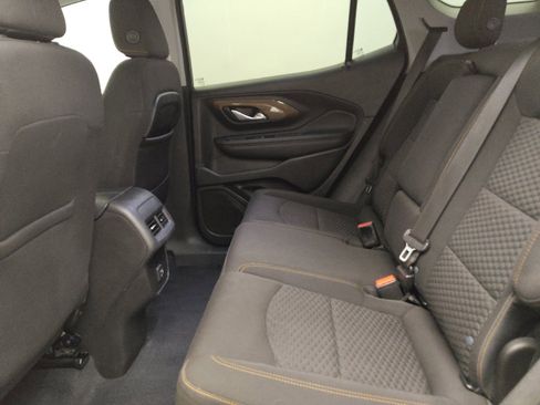 Used 2020 GMC Terrain SLE FWD image 18