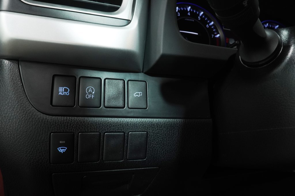Used 2019 Toyota Highlander SE AWD/4WD image 26