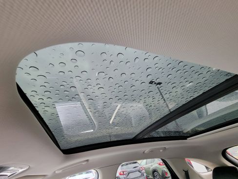 Used 2022 Genesis GV70 2.5T w/ Advanced Package image 25