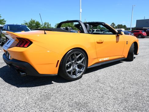 New 2026 Ford Mustang GT Premium w/ GT Performance Package RWD image 2