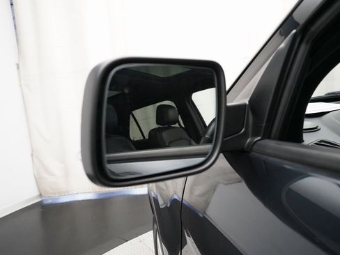 Used 2017 Ford Explorer XLT w/ Equipment Group 202A image 26