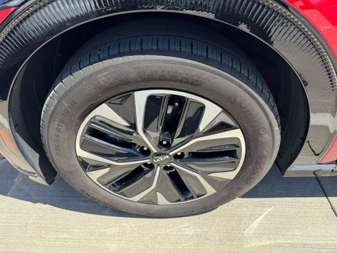 Certified 2024 Kia EV6 Wind image 8