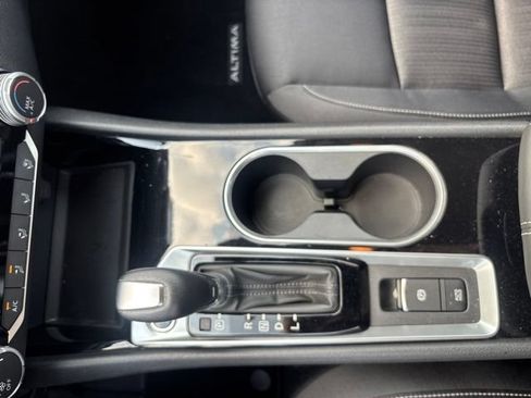 Used 2022 Nissan Altima 2.5 SV w/ SV Premium Package FWD image 33