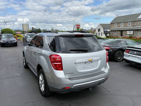 Used 2017 Chevrolet Equinox LT w/ Convenience Package FWD image 5