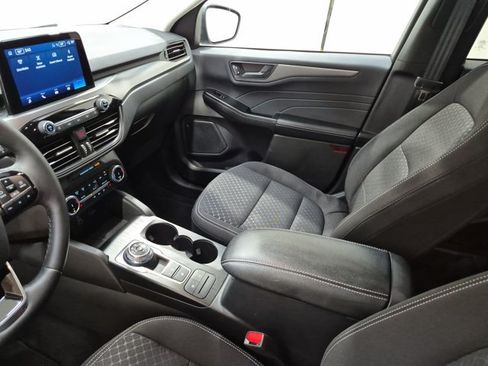 Used 2024 Ford Escape Active w/ Cold Weather Package FWD image 24