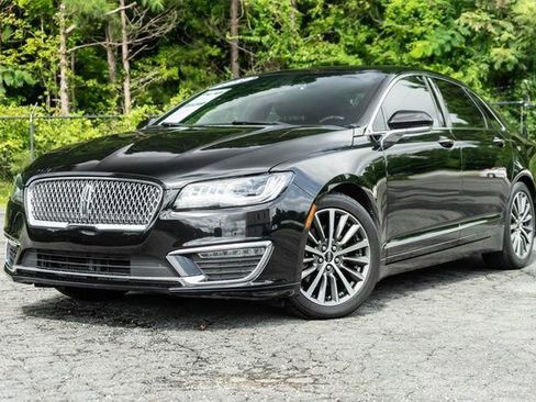 Used 2020 Lincoln MKZ FWD image 3