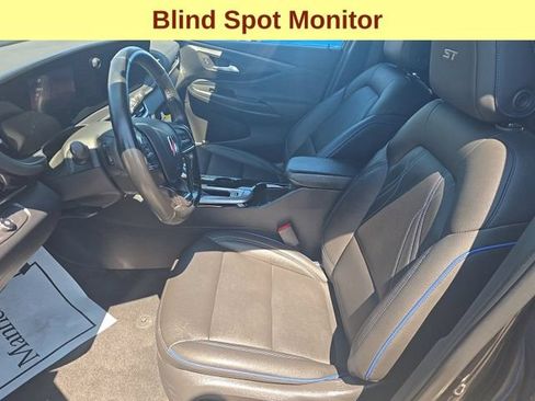 Used 2025 Buick Envista Sport Touring w/ Convenience I Package FWD image 5