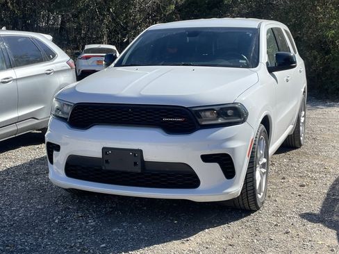 Used 2023 Dodge Durango GT image 1