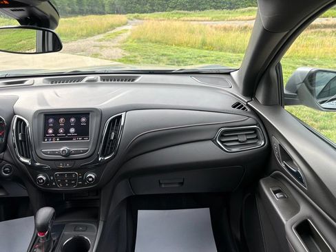 Used 2024 Chevrolet Equinox RS FWD image 31