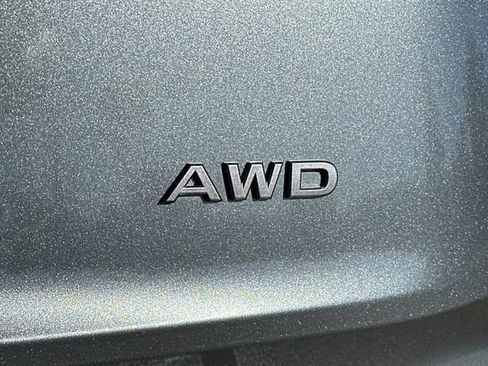Used 2025 Nissan Rogue SV AWD/4WD image 32