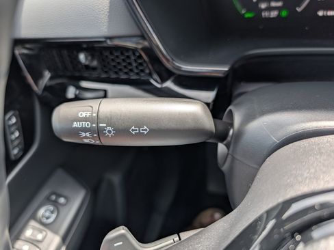 Used 2024 Honda CR-V Sport Touring image 27