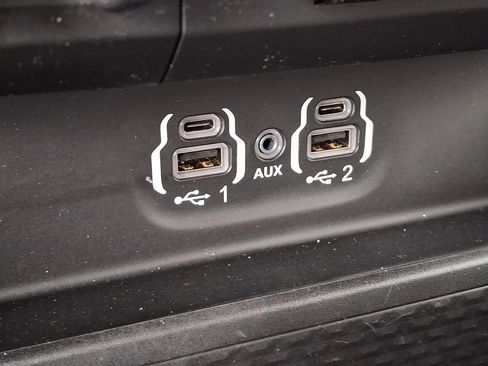 Used 2022 RAM 1500 Laramie w/ Sport Appearance Package image 29