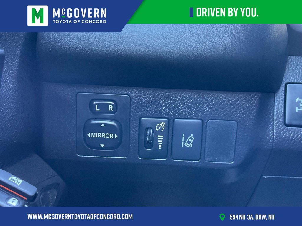 Used 2016 Toyota RAV4 Limited AWD/4WD image 31