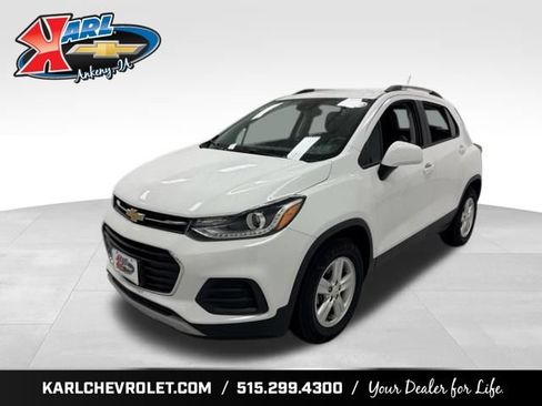 Certified 2021 Chevrolet Trax LT w/ Premium Seat Package FWD image 1